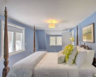 Cozy Cottage in the woods - Sister Bay - Habitación