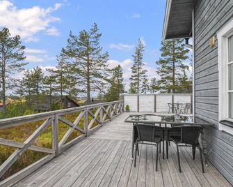 Cozy Apartment In Sysslebäck With Sauna - Sysslebäck - Balcón