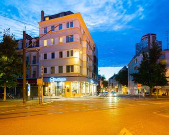 Best Western Mulhouse Salvator Centre - Mulhouse - Bygning