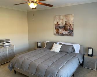 Two bedroom South Huntsville Townhouse - Huntsville - Bedroom