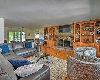 Terrace Mountain Orchard House - Schoharie - Sala de estar