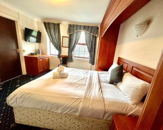 The Shurland Hotel - Sheerness