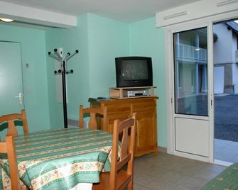 Arbizonloc - Guchen - Salle à manger