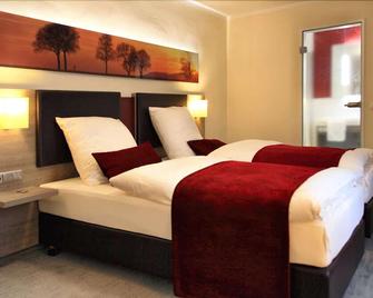 Zur Krone Hotel - Alfter - Bedroom