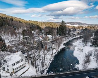 Views! Sauna Historic | Woodstock Riverside Escape - Woodstock