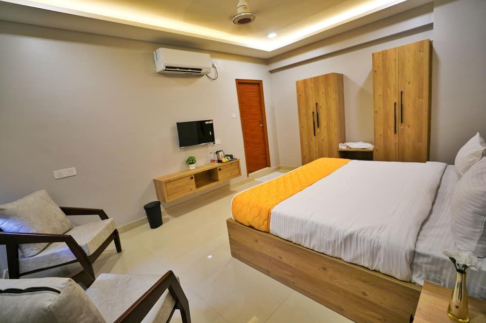 Hotel Ceasta, Next Us Consulate Hyderabad, Gachibowli thumbnail 3