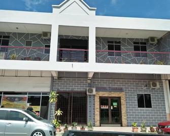 Hotel Tuaran - Tuaran - Building