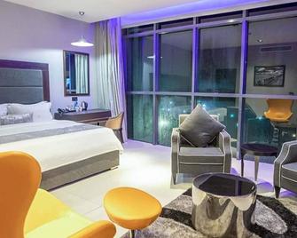 Tripod By Pedestal Hotel - Owerri - Habitación
