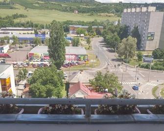 Elsősorban olyan vendégeket várunk, akik nem szeretik a zsúfolt szállodákat. - Eger - Widok na zewnątrz