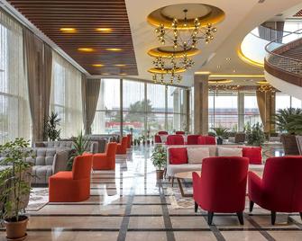 Ramada Plaza by Wyndham Rize - Rizenská provincie - Salónek