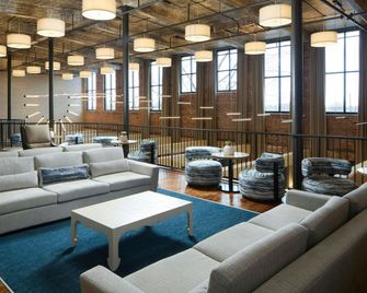 SpringHill Suites by Marriott High Point Downtown - High Point - Oleskelutila