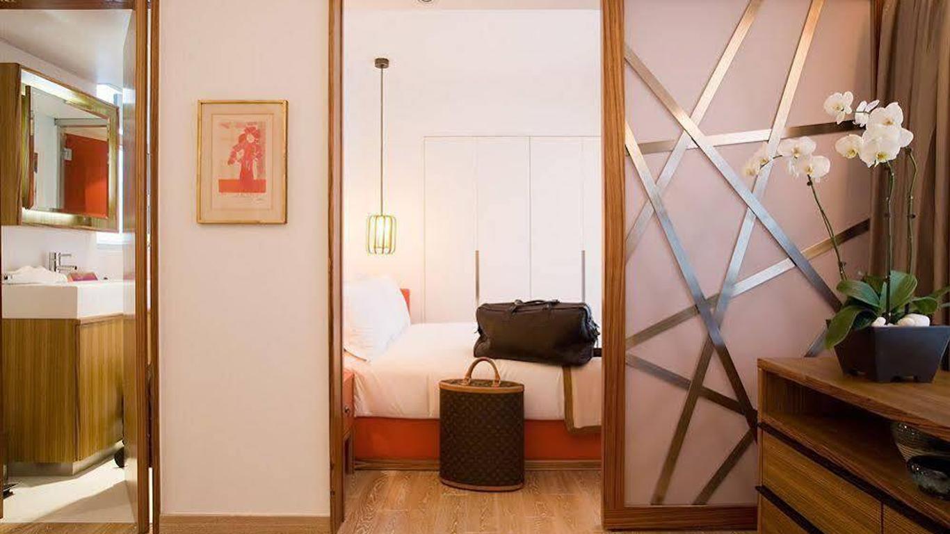 CHI Residences 279