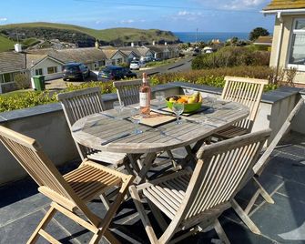Seascape (Hope Cove), Pet Friendly, With A Garden In Hope Cove - Hope Cove - Balcony