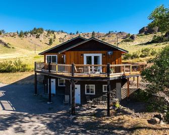 The Studio at Prewett Creek, near Missouri River!! - Cascade - Building