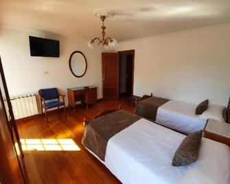 Hostal Giadás - Santiago de Compostela - Habitación