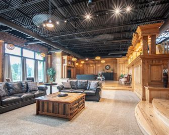 Massive Luxurious Loft-Style Suite In Downtown Lexington! 7,000 Sq/Ft! - Lexington - Lobby