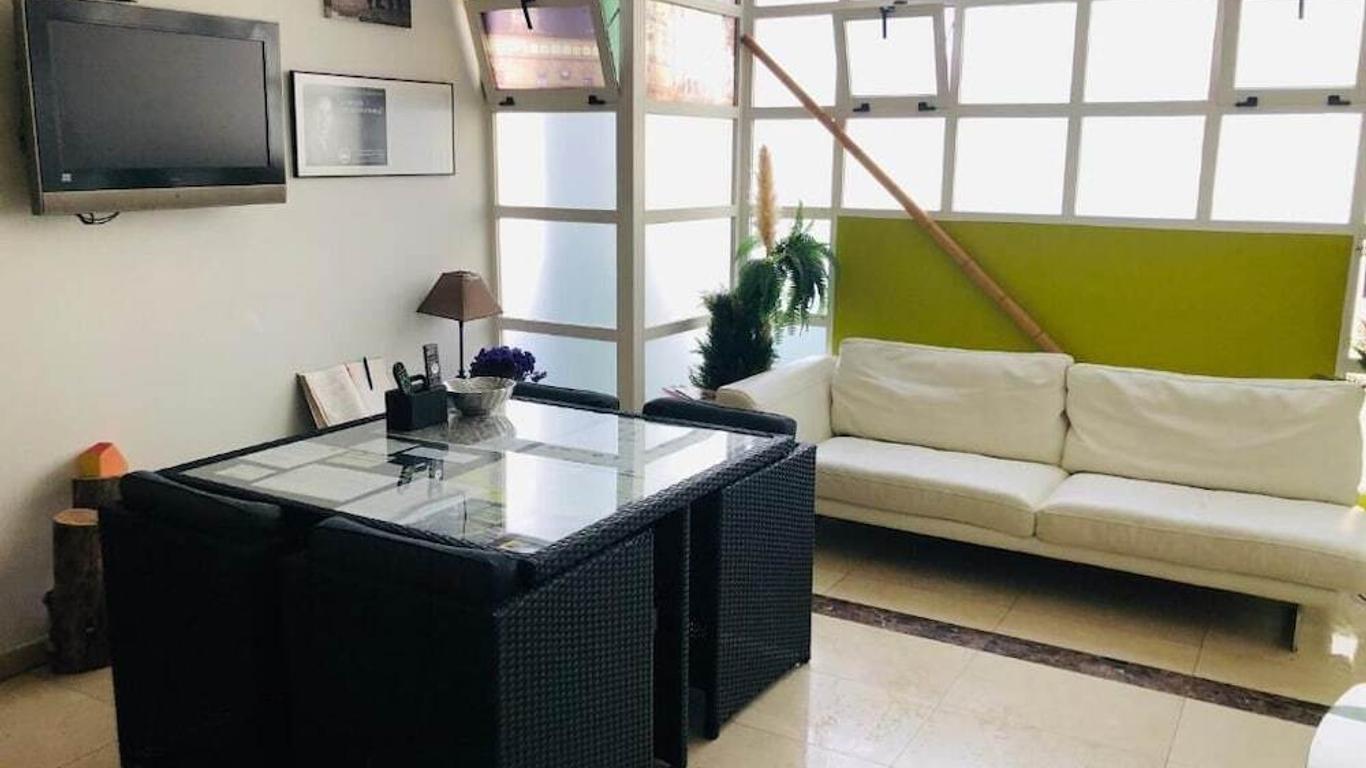 Albergue La Estacion Santiago De Compost