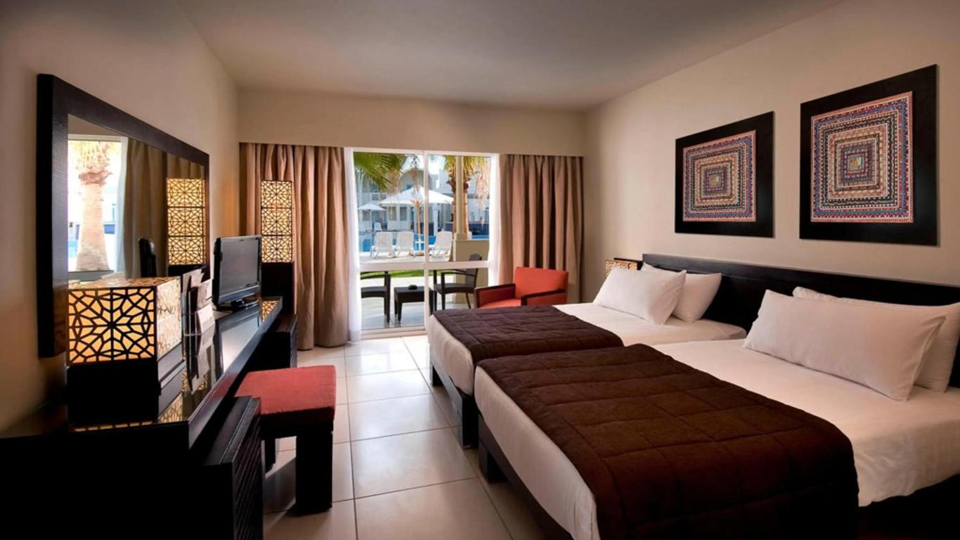 منتجع ريف أوازيس بيتش