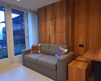 Silvana De Luxe Studio 101 - Madonna di Campiglio - Living room