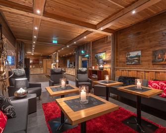 Wilderness Hotel Nellim & Igloos - Nellimö - Area lounge