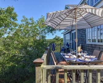 Beautiful Water Views Dogs Welcome - Truro - Patio