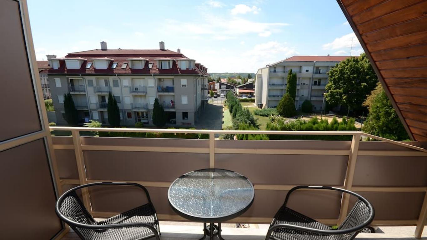 Hévízi Tópark Panzió