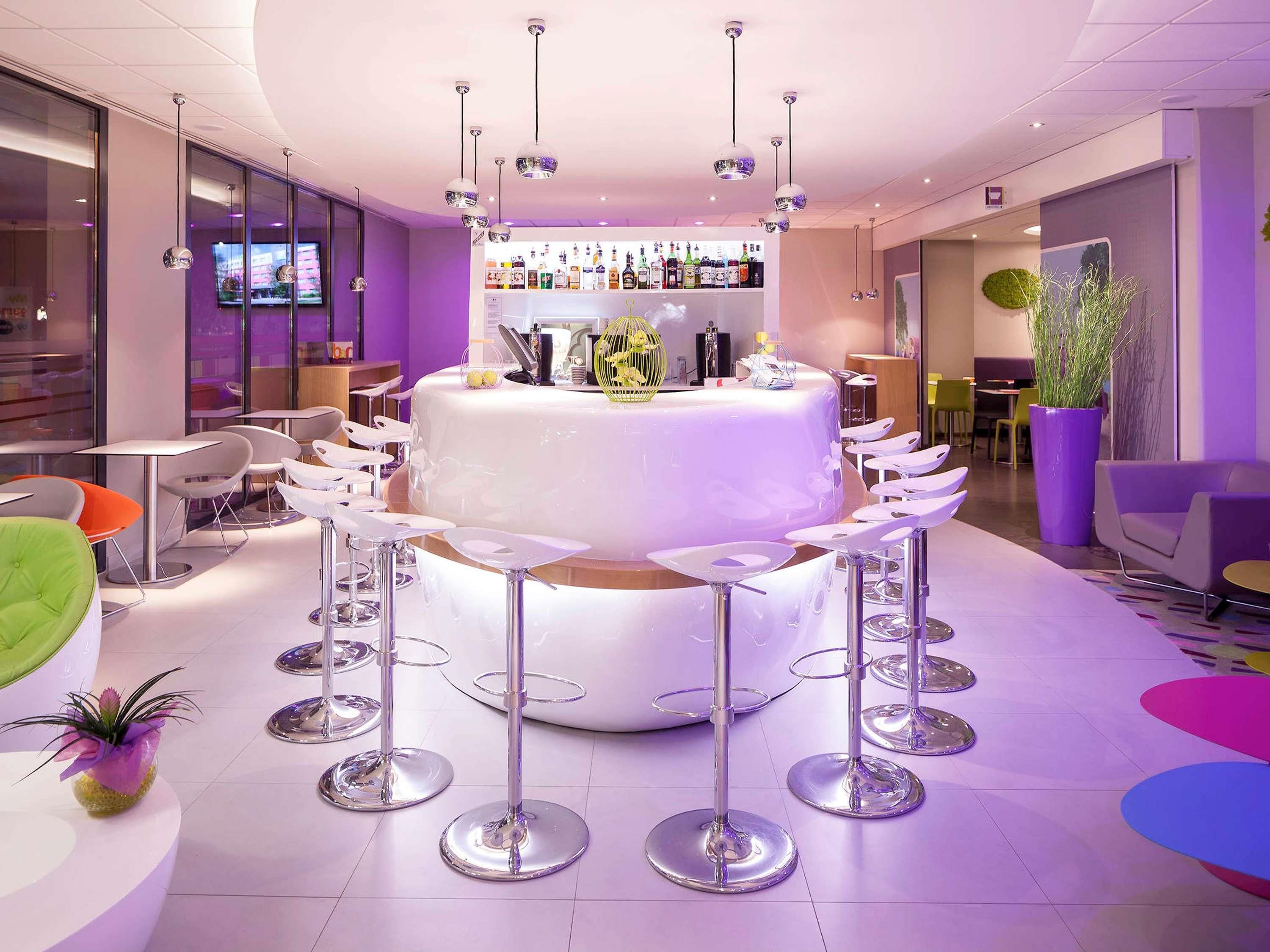 ibis Styles Montbéliard Centre Velotte thumbnail 2