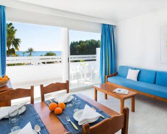 Magalluf Strip Apartment - Magaluf - Essbereich