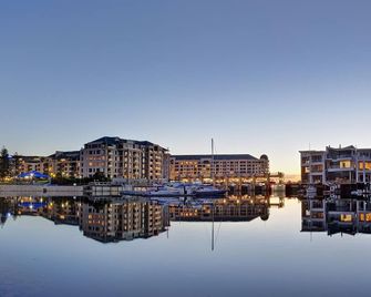Haven Marina Motel - Glenelg North - Außenansicht