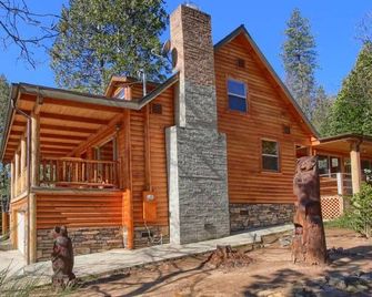 Semper Fi Tlf With Boat Slip - Bass Lake - Building