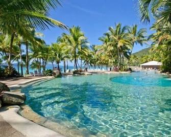 Shorelines3 Hamilton Island.Marks Mad sale enquire now.Stunning views and pool - Hamilton Island - Pool