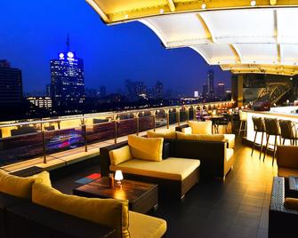 LN Hotel Five - גואנגג'ואו - מרפסת