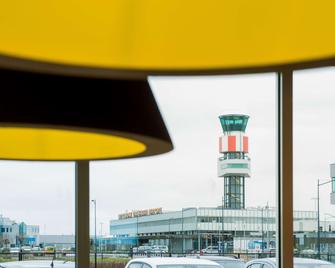 ibis budget Rotterdam The Hague Airport - Rotterdam - Building