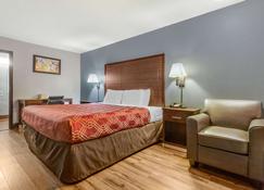 Econo Lodge - Rock Hill - Bedroom