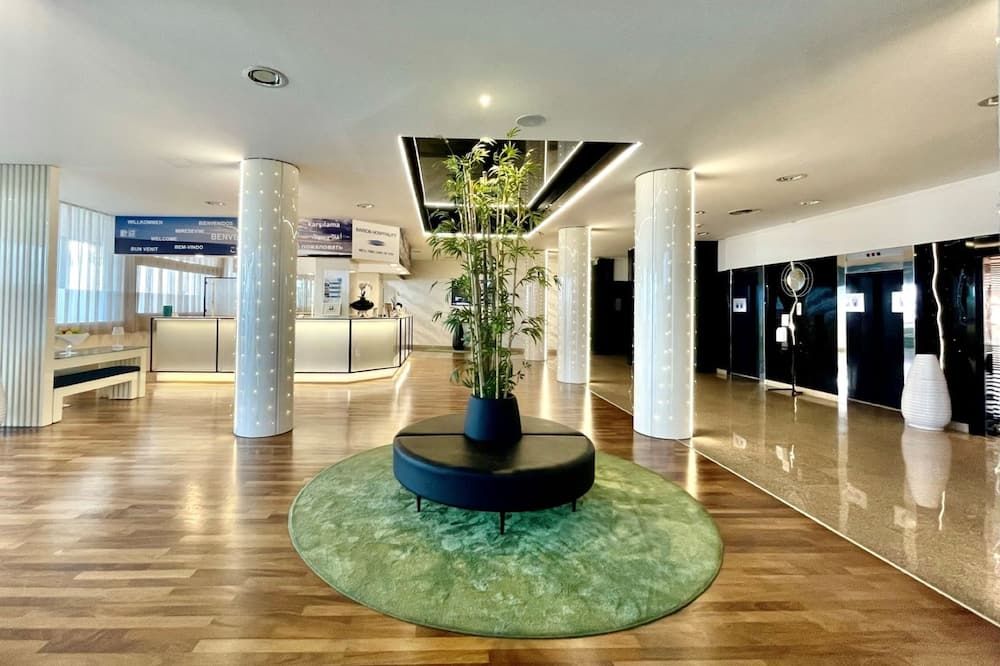 Barion Hotel & Congressi