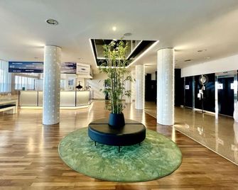 Barion Hotel & Congressi - Bari - Vestíbul