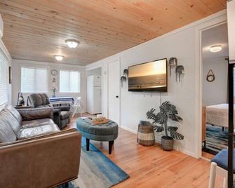 Oregon Coast Cottage Getaway! - Port Orford - Sala de estar