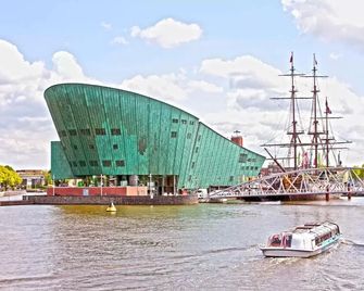 Sweets - Scharrebiersluis - Ámsterdam - Edificio