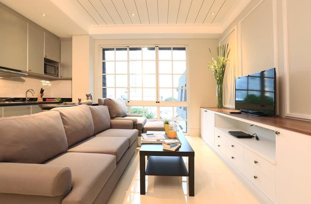 هافين وود ريسيدينس تي بي سيماتوبانج - جاكرتا - غرفة معيشة