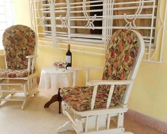 Hostal Dotres - Holguín