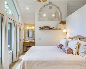 Dreamy Montana Cabin Short Drive to Flathead Lake - Polson - Bedroom