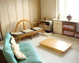 Dormitory Silsil - Hakodate - Wohnzimmer