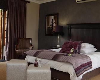 College Lodge - Bloemfontein - Bedroom