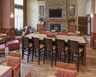 Hampton Inn & Suites Youngstown-Canfield - Canfield - Lobby