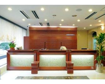 Hotel Shin Osaka / Vacation Stay 81525 - אוסקה - דלפק קבלה