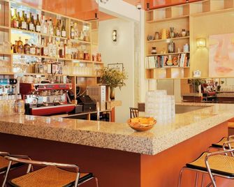 Hotel Present - Arlés - Bar