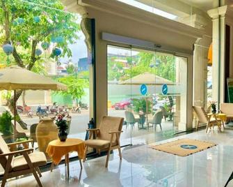 سابينا هوتل 2 - هوتشي مين سيتي - ردهة