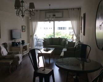 The Central Suites - Nikósie - Jídelna