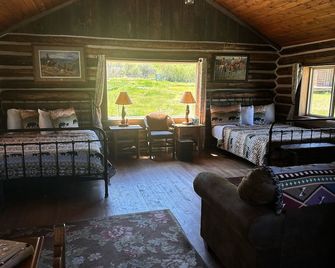 Yellowstone Park - Cabin On Private Creek, Other Lodging, Close To Activities - Gardiner - Bedroom