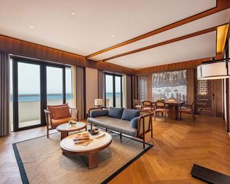 Bali Beach Hotel - Denpasar - Phòng khách